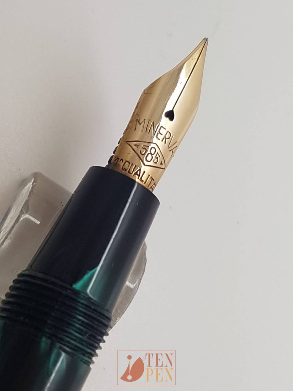 MINERVA 60 emerald green celluloid | Tenpen - By Letizia Iacopini